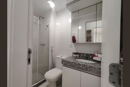 Apartamento à venda com 66m², 2 quartos e 1 vagaBanheiro Social