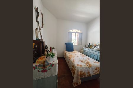 Casa à venda com 225m², 5 quartos e 2 vagasQuarto 3