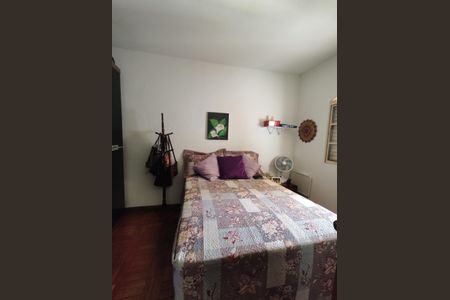 Casa à venda com 225m², 5 quartos e 2 vagasQuarto 2