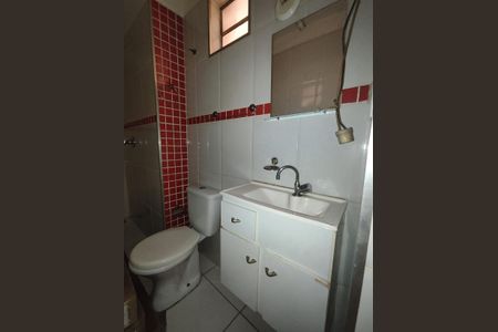 Casa à venda com 225m², 5 quartos e 2 vagasBanheiro 2