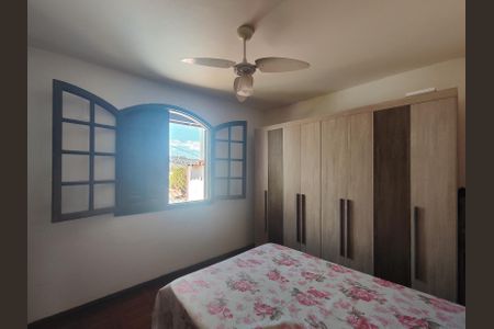 Casa à venda com 225m², 5 quartos e 2 vagasQuarto 1