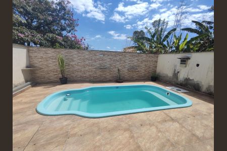 Casa à venda com 225m², 5 quartos e 2 vagasÁrea Gourmet