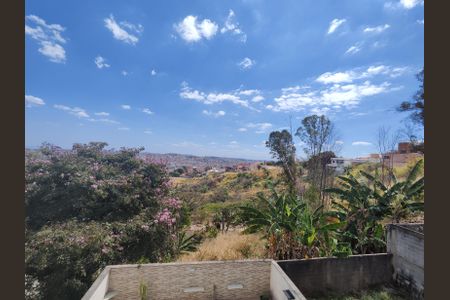 Casa à venda com 225m², 5 quartos e 2 vagasVaranda