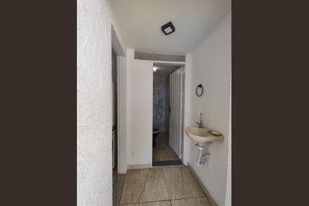 Casa à venda com 225m², 5 quartos e 2 vagasLavabo