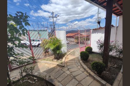 Casa à venda com 225m², 5 quartos e 2 vagasJardim