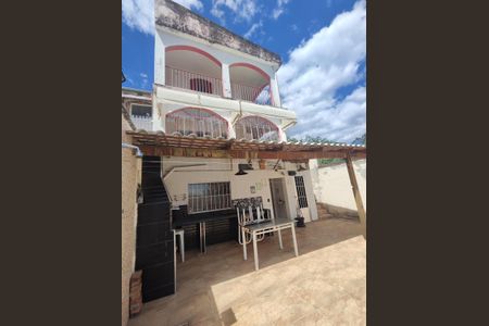 Casa à venda com 225m², 5 quartos e 2 vagasÁrea Gourmet