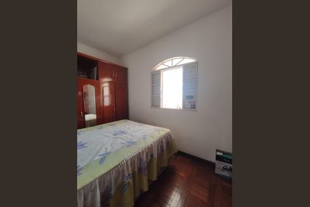 Casa à venda com 225m², 5 quartos e 2 vagasQuarto 5