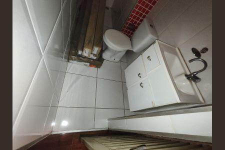 Casa à venda com 225m², 5 quartos e 2 vagasBanheiro 2