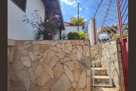 Casa à venda com 225m², 5 quartos e 2 vagasGaragem