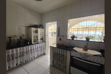 Casa à venda com 225m², 5 quartos e 2 vagasCozinha