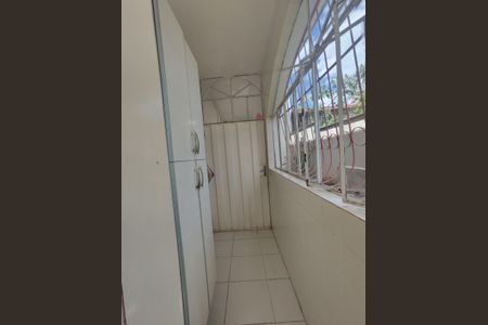 Casa à venda com 225m², 5 quartos e 2 vagasÁrea de Serviço 1