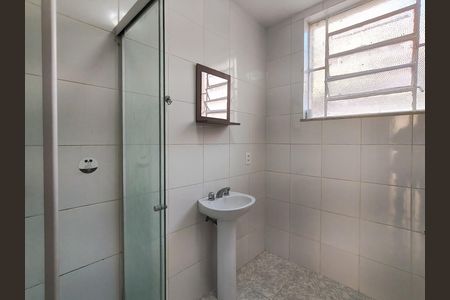 Apartamento para alugar com 100m², 3 quartos e sem vaga Apartamento para alugar com 100m², 3 quartos e sem vagaBanheiro social