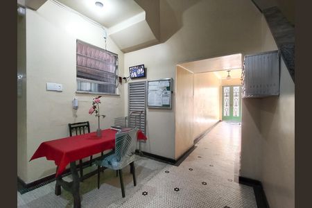 Apartamento para alugar com 100m², 3 quartos e sem vaga Apartamento para alugar com 100m², 3 quartos e sem vagaFachada e portaria