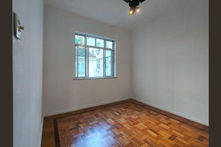 Apartamento para alugar com 100m², 3 quartos e sem vaga Apartamento para alugar com 100m², 3 quartos e sem vagaQuarto 3