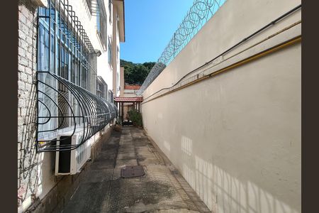 Apartamento para alugar com 100m², 3 quartos e sem vaga Apartamento para alugar com 100m², 3 quartos e sem vagaFachada e portaria