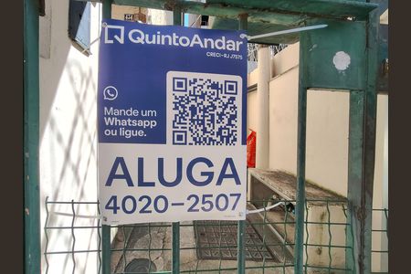 Apartamento para alugar com 100m², 3 quartos e sem vaga Apartamento para alugar com 100m², 3 quartos e sem vagaPlaca