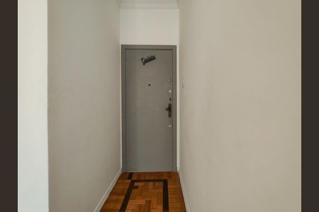 Apartamento para alugar com 100m², 3 quartos e sem vaga Apartamento para alugar com 100m², 3 quartos e sem vagaSala