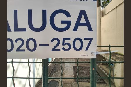 Apartamento para alugar com 100m², 3 quartos e sem vaga Apartamento para alugar com 100m², 3 quartos e sem vagaPlaca