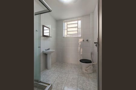Apartamento para alugar com 100m², 3 quartos e sem vaga Apartamento para alugar com 100m², 3 quartos e sem vagaBanheiro social