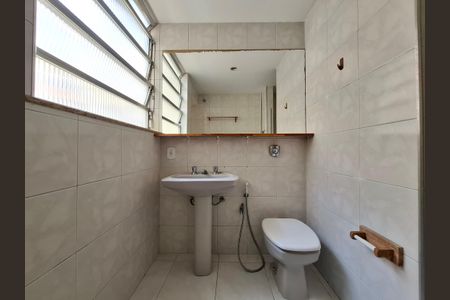 Apartamento à venda com 436m², 4 quartos e 1 vagaBanheiro da Suíte