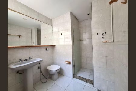 Apartamento à venda com 436m², 4 quartos e 1 vagaBanheiro da Suíte