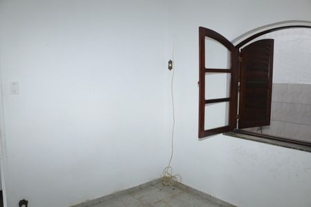 Quarto 2 de casa para alugar com 2 quartos, 60m² em Centro, Nova Iguaçu