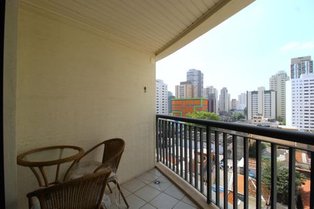 Varanda de kitnet/studio à venda com 1 quarto, 31m² em Indianópolis, São Paulo