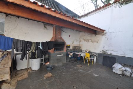 Casa à venda com 200m², 4 quartos e 2 vagasQuintal