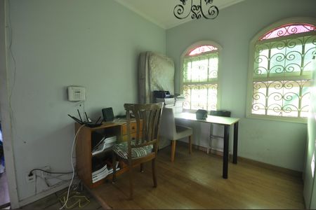 Casa à venda com 200m², 4 quartos e 2 vagasHall de circulação