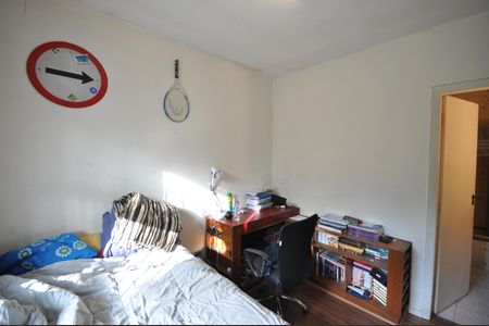 Casa à venda com 200m², 4 quartos e 2 vagasSuíte 2