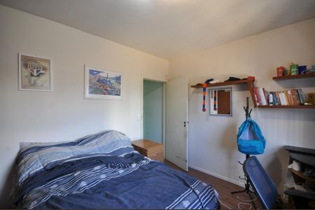 Casa à venda com 200m², 4 quartos e 2 vagasQuarto 