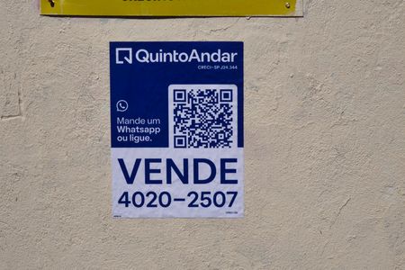 Casa à venda com 480m², 3 quartos e 4 vagas Casa à venda com 480m², 3 quartos e 4 vagasPlaca