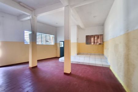 Casa à venda com 480m², 3 quartos e 4 vagas Casa à venda com 480m², 3 quartos e 4 vagasSalão