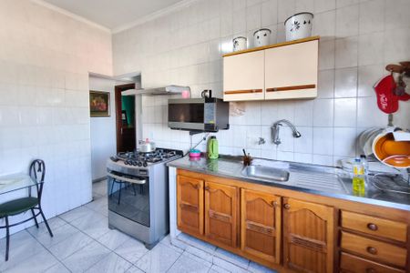 Casa à venda com 480m², 3 quartos e 4 vagas Casa à venda com 480m², 3 quartos e 4 vagasCozinha