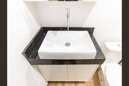 Banheiro de kitnet/studio para alugar com 1 quarto, 26m² em Vila Formosa, São Paulo