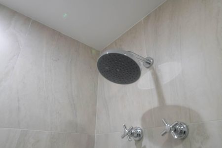 Banheiro de kitnet/studio à venda com 1 quarto, 26m² em Campo Belo, São Paulo