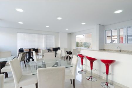 Apartamento à venda com 67m², 2 quartos e 2 vagas Apartamento à venda com 67m², 2 quartos e 2 vagasÁrea comum - Salão de festas