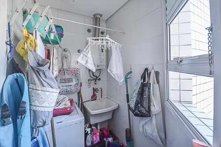 Apartamento à venda com 67m², 2 quartos e 2 vagas Apartamento à venda com 67m², 2 quartos e 2 vagasCozinha e Área de Serviço