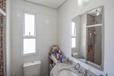 Apartamento à venda com 67m², 2 quartos e 2 vagas Apartamento à venda com 67m², 2 quartos e 2 vagasBanheiro da Suíte