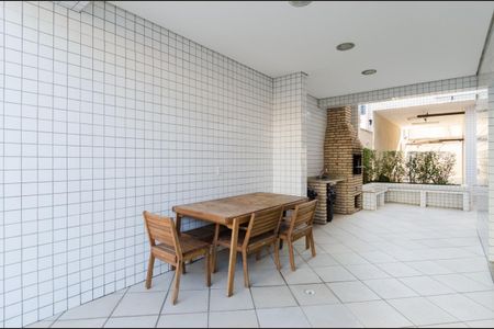 Apartamento à venda com 67m², 2 quartos e 2 vagas Apartamento à venda com 67m², 2 quartos e 2 vagasÁrea comum - Churrasqueira