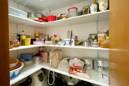 Apartamento à venda com 166m², 4 quartos e 4 vagasDespensa