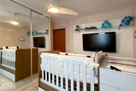 Apartamento à venda com 166m², 4 quartos e 4 vagasSuite 2