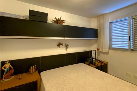 Apartamento à venda com 166m², 4 quartos e 4 vagasQuarto 2