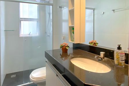 Apartamento à venda com 166m², 4 quartos e 4 vagasBanheiro