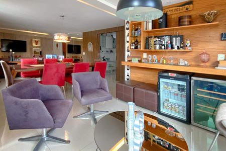 Apartamento à venda com 166m², 4 quartos e 4 vagasVaranda