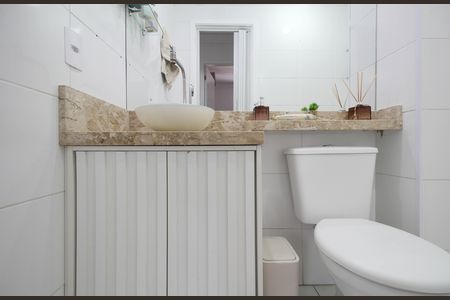 Banheiro de apartamento à venda com 2 quartos, 44m² em Parque Esmeralda, São Paulo