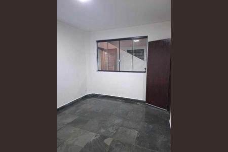 Quarto de apartamento para alugar com 2 quartos, 50m² em Califórnia, Belo Horizonte