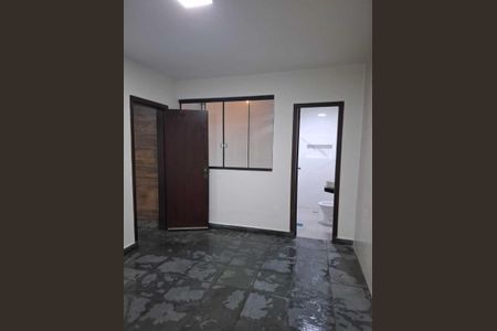 Quarto de apartamento para alugar com 2 quartos, 50m² em Califórnia, Belo Horizonte