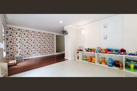 Apartamento à venda com 95m², 3 quartos e 2 vagasÁrea comum - Playground