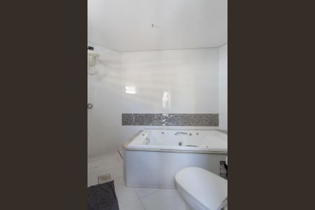 Apartamento à venda com 100m², 3 quartos e 1 vaga Apartamento à venda com 100m², 3 quartos e 1 vagaBanheiro da Suíte